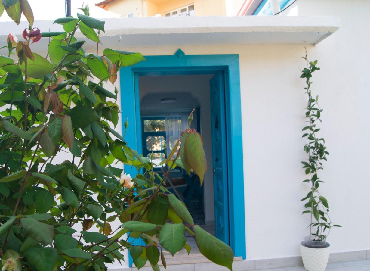 The Pearl House